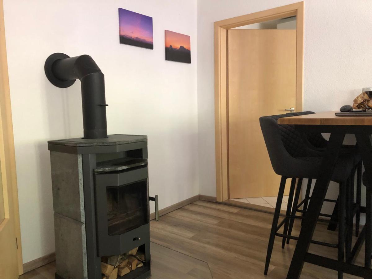 Sandstein-Ferien, Kamin, Fewo "Wanderfalke", Zentral & Ruhig, Terrasse, Saechs Schweiz Кёнигштайн-ан-дер-Эльбе Экстерьер фото